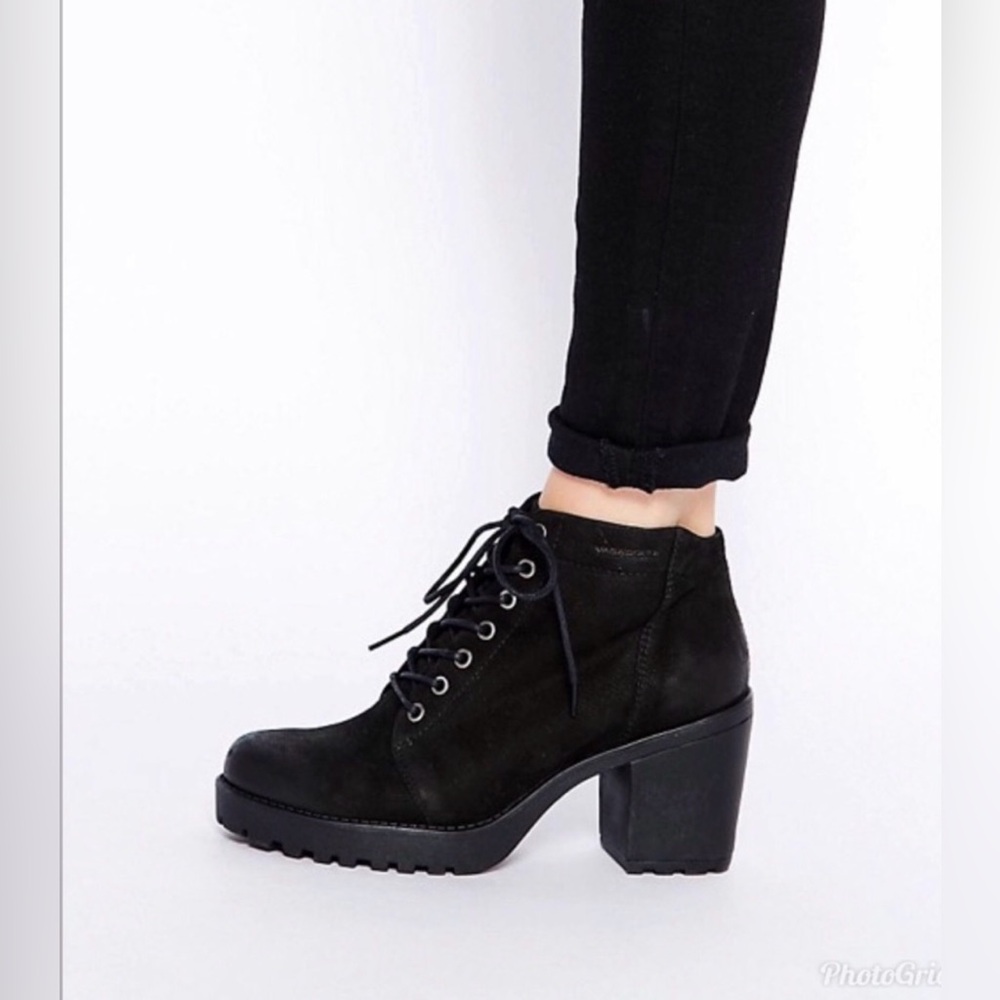 Vagabond Black Ankle Boots SZ 38 / 7.5 US
